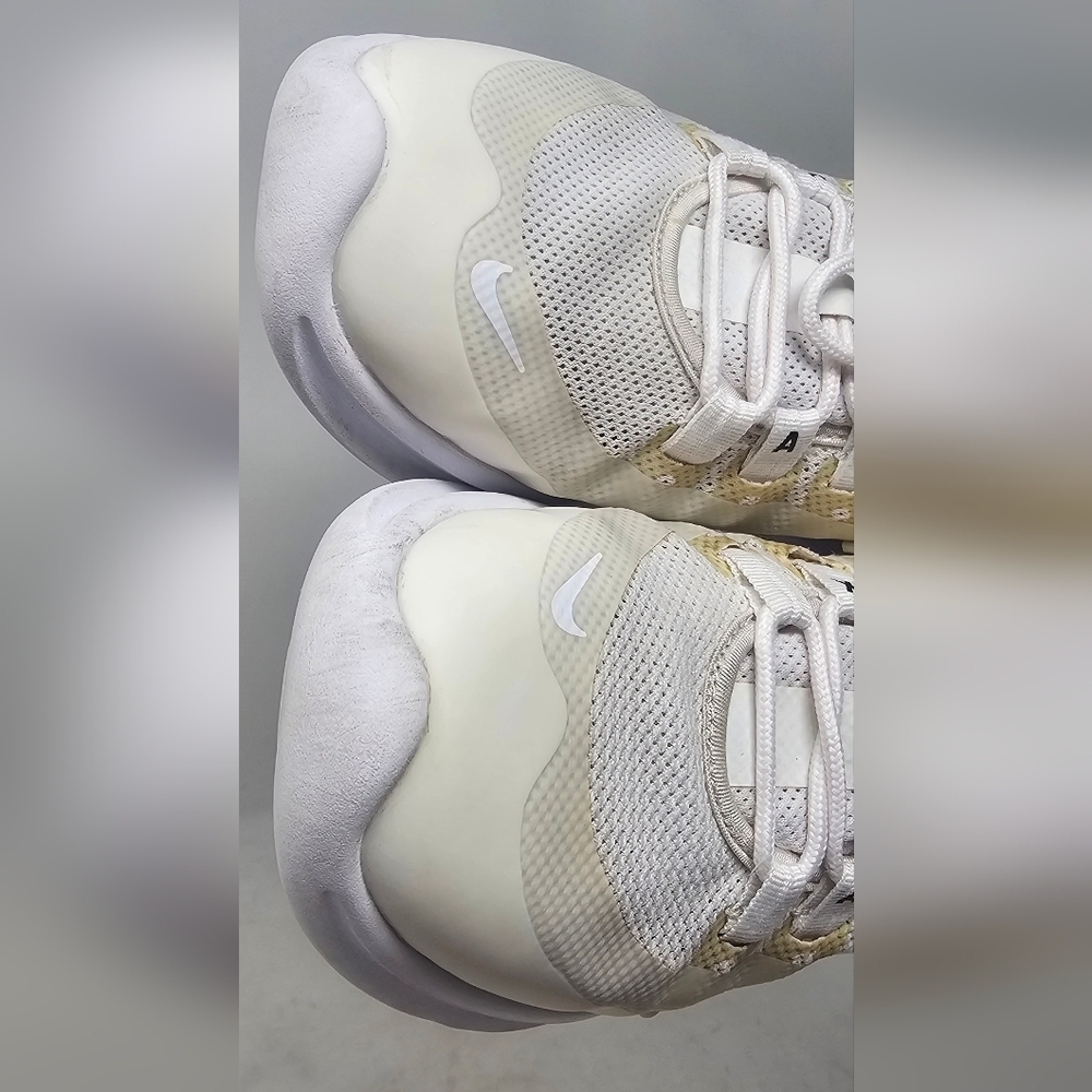 Nike Women's Air Max Axis Triple White Athletic Sneakers SZ 8.5 Style AA2168-100 - Picture 3 of 16